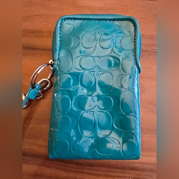 Coach Teal Wristlet with Heart Charm - Picture 6 of 6